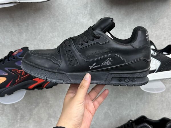Louis Vuitton Runner Black Troebel