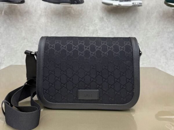 Gucci Messenger Bag Black