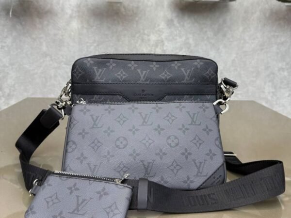 Louis Vuitton Trio Bag Grey