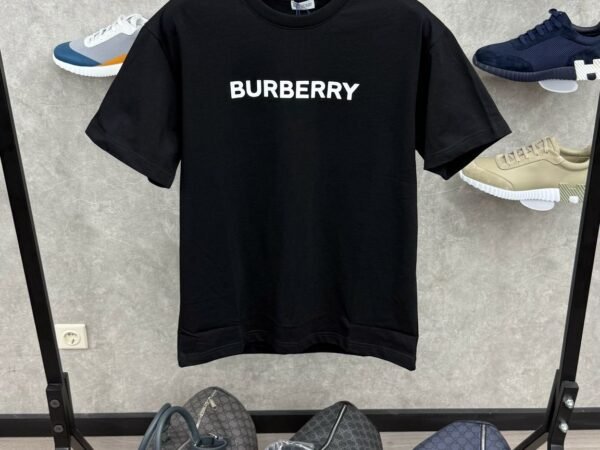 Burberry Text Black T-Shirt