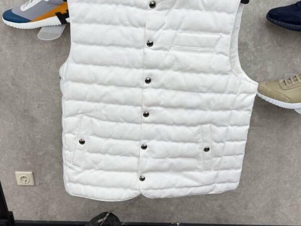 Loro Piana Bodywarmer Wit