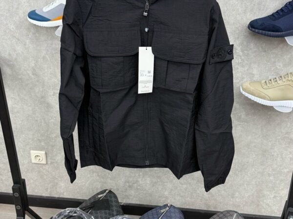 Stone Island Windbreker Zwart Ghost Logo