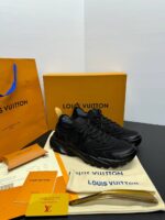 Louis Vuitton Tatic black on black sneaker