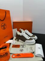hermes bouncing green white