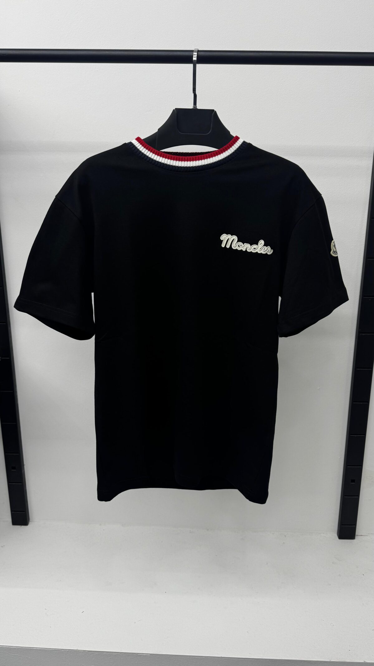 Moncler Embroidered T-shirt Black - Afbeelding 1
