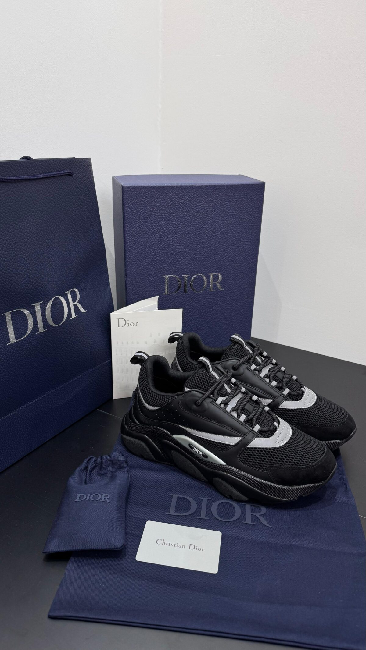 dior b22 black on black - Afbeelding 1
