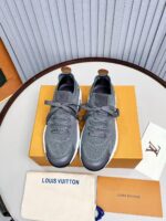 Louis Vuitton Tatic Grey Sneakers - Afbeelding 5