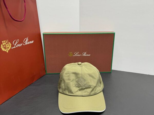 loro piana beige