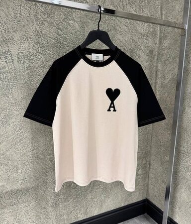 Ami T-Shirt Black and White