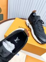 Louis Vuitton Tatic Black White Sneakers - Afbeelding 4