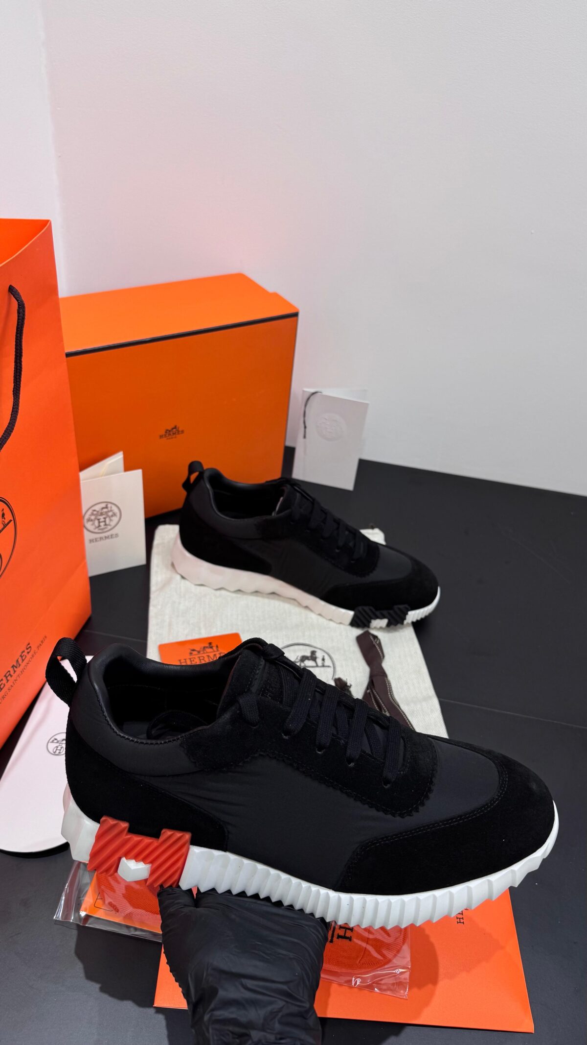 Hermes Bouncing Black White Seude - Afbeelding 2