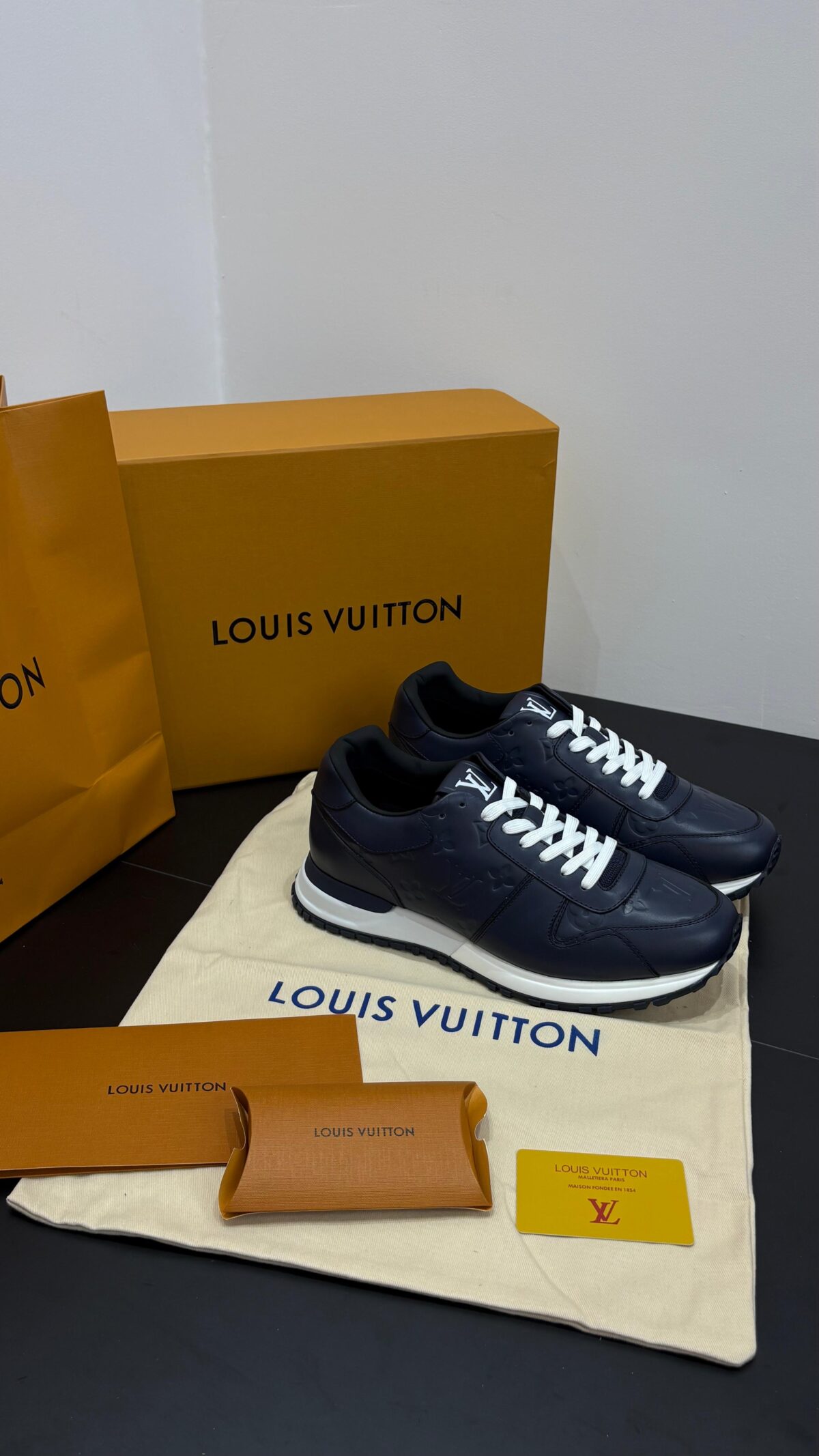 Louis Vuitton Full Leather Navy - Afbeelding 1