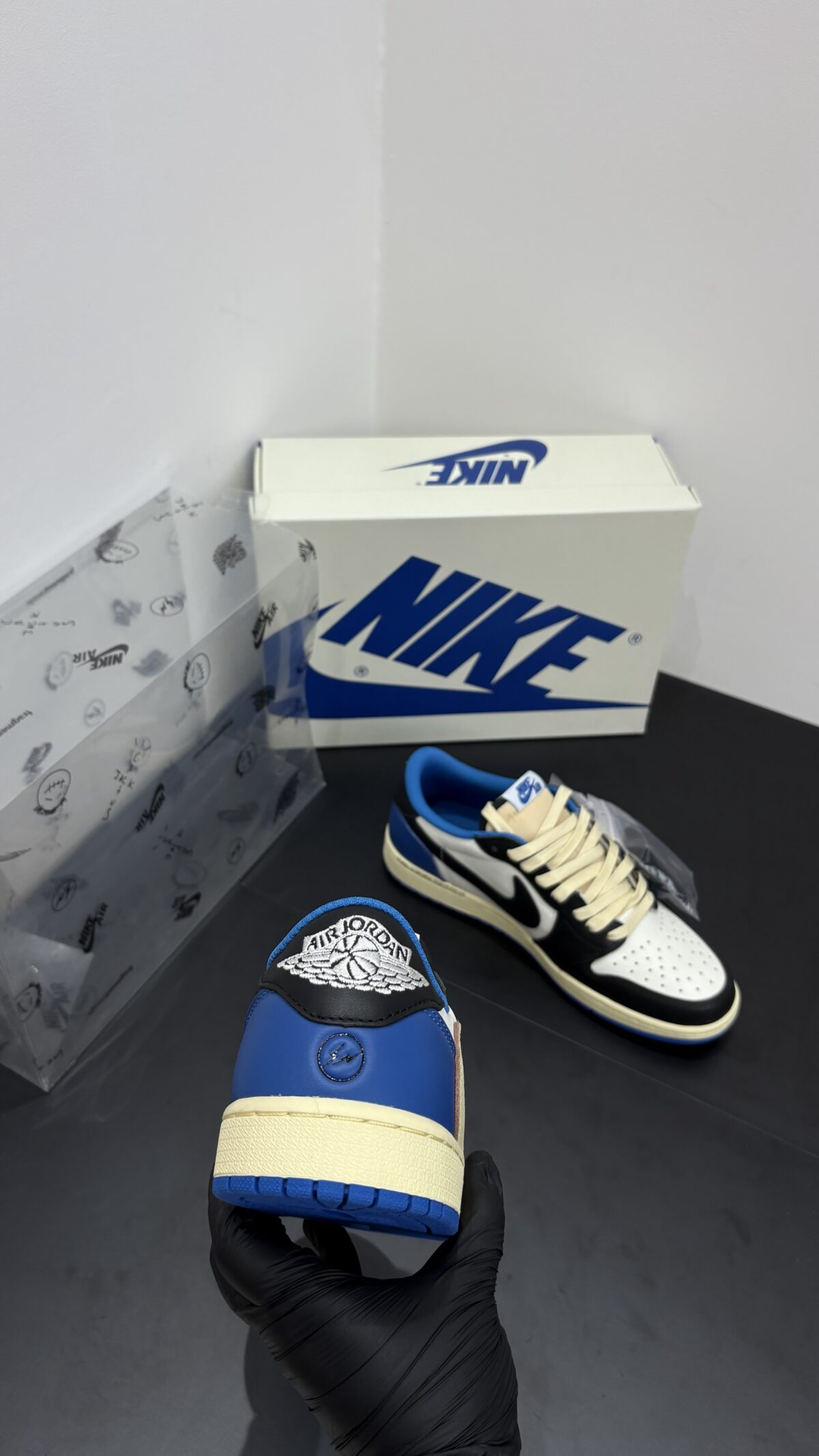 AIR JORDAN 1 LOW TRAVIS SCOTT FRAGMENT - Afbeelding 4