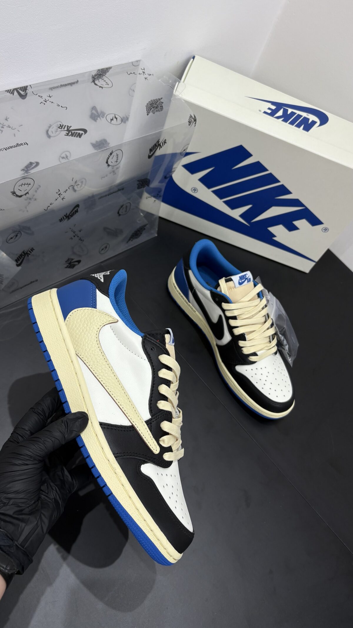 AIR JORDAN 1 LOW TRAVIS SCOTT FRAGMENT - Afbeelding 2