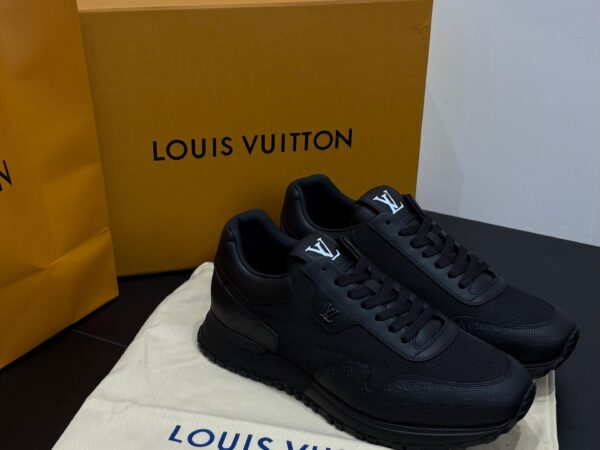 Louis Vuitton Sneaker Black On Black