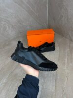 Hermes Bouncing Black on Black Leather Sneakers - Afbeelding 2