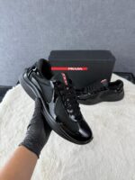 Prada Cups Black on Black Glimmend