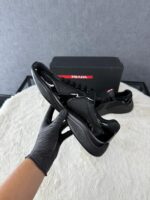 Prada Cups Black on Black Glimmend - Afbeelding 4