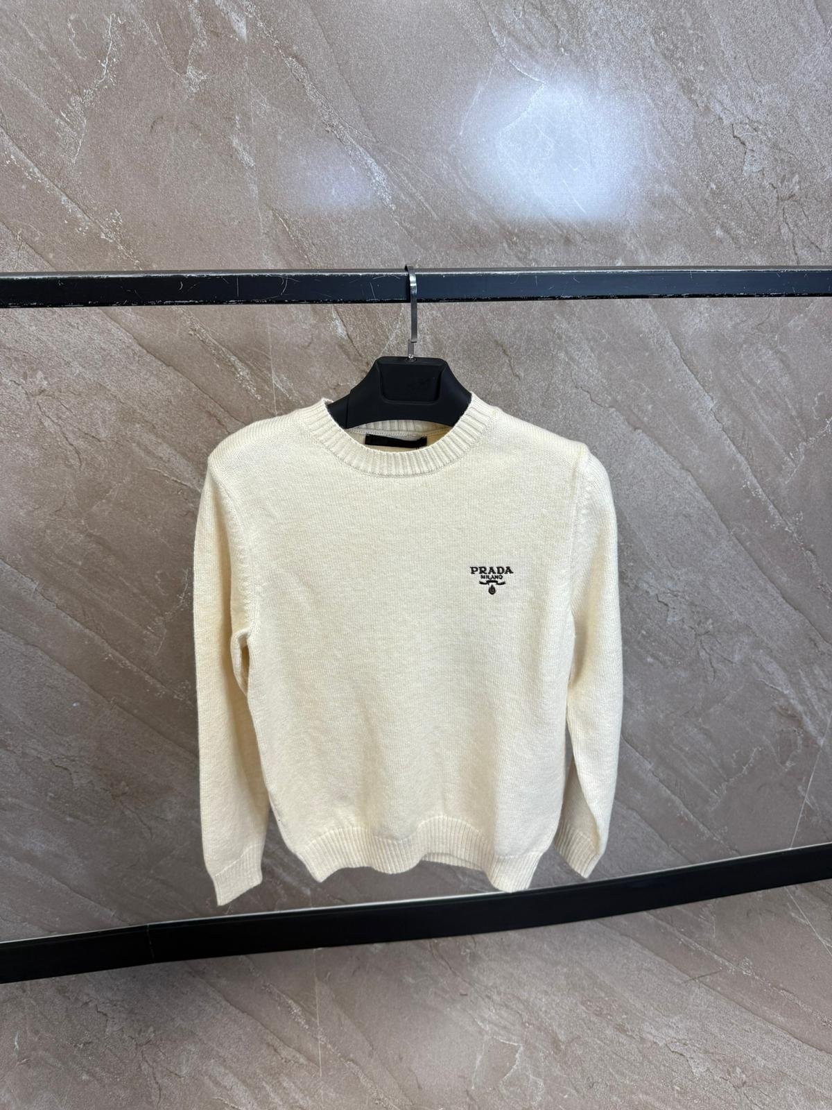 pradabeige (1) Prada Brei Sweater Beige - Afbeelding 1