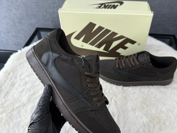 Nike Air Jordan 1 Low Travis Scott Brown Velvet