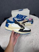 Nike Air Jordan 1 Low Travis Scott Sail/Military Blue - Afbeelding 2