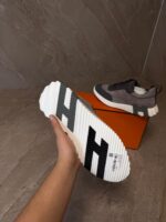 Hermes Bouncing Sneakers Grey Suede - Afbeelding 3