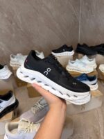 On Cloudtilt Sneaker Black - White - Afbeelding 2