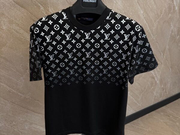 Louis Vuitton Monogram T-Shirt Black