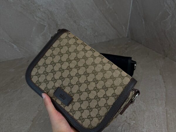 Gucci Messenger Crossbody Bag Beige