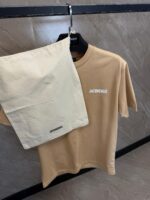 Jacquemus Basic Logo T-Shirt Beige - Afbeelding 2