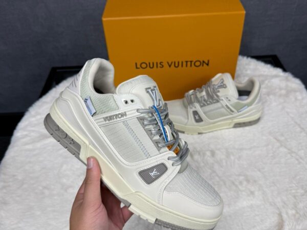 Louis Vuitton Trainers Beige Grey