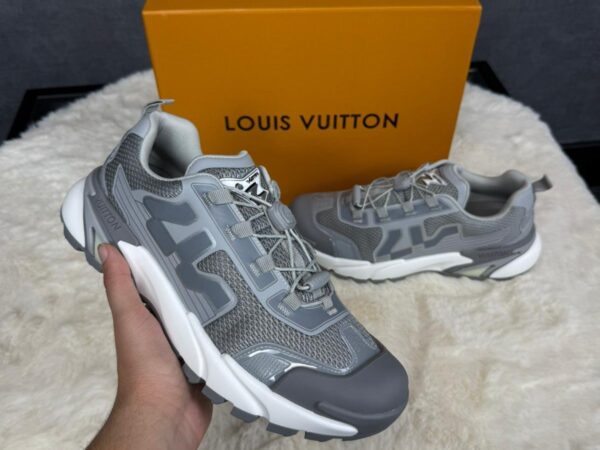 Louis Vuitton Runner Tatic New Sneakers Grey