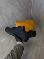 Louis Vuitton Trainer Sneaker Black on Black Monogram - Afbeelding 3