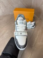 Louis Vuitton Trainer Velcro Strap Monogram Denim Sneakers Grey - Afbeelding 3