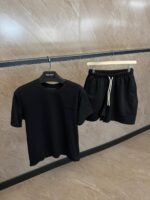 Essential Summerset Black on Black