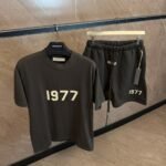 Essentials 1977 Antraciet