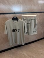 Essentials 1977 Dark Grey