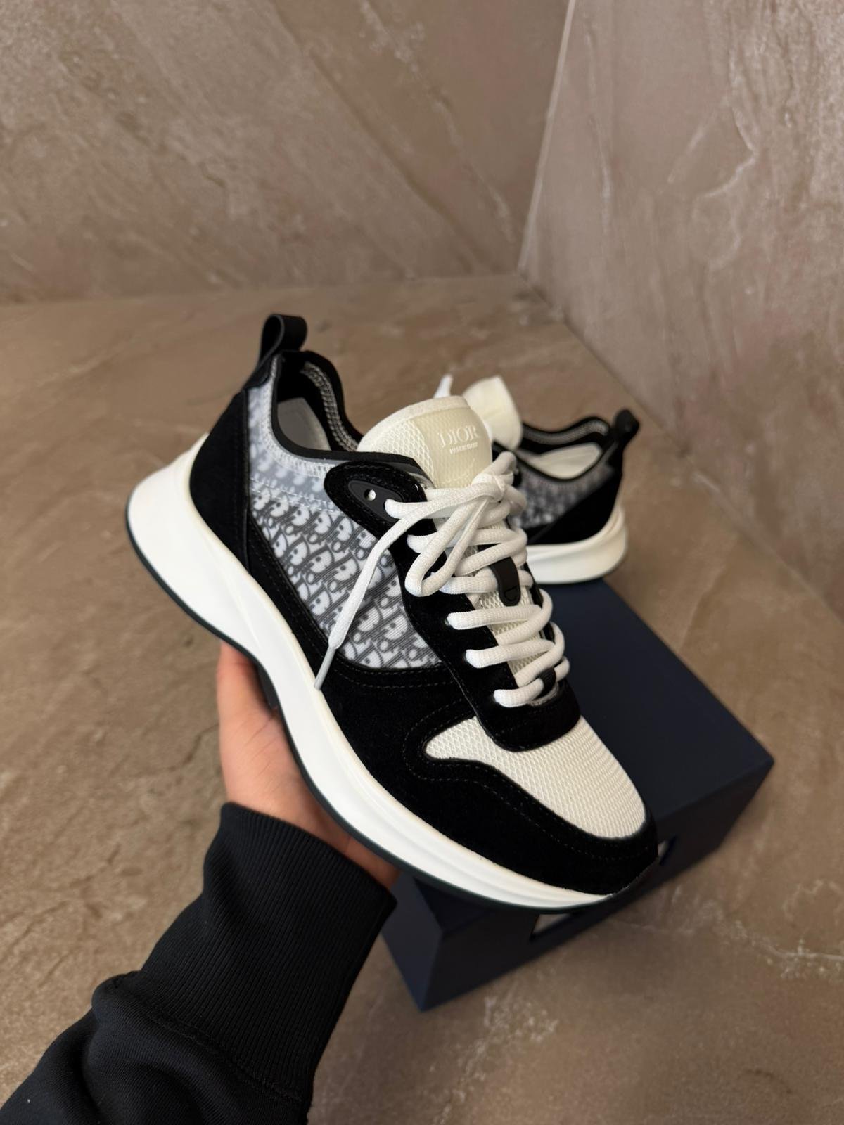 b25 (3) Christian Dior B25 Black White - Afbeelding 1