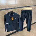 On Running Core Trainingspak Navy Blue