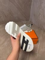 Hermes Bouncing Light Grey Leather Sneakers - Afbeelding 3