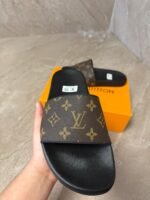 Louis Vuitton Monogram Brown Slippers - Afbeelding 3