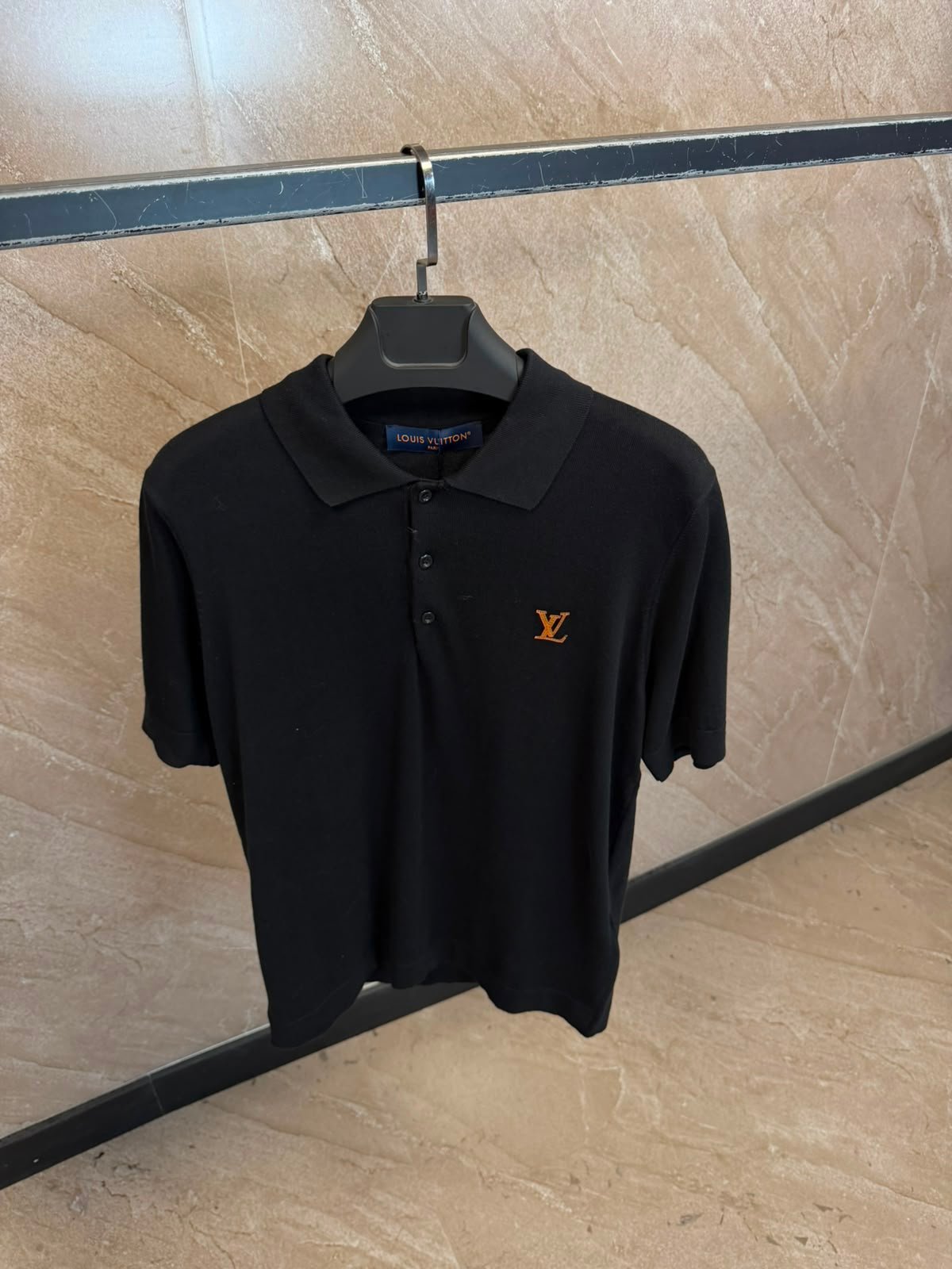 lvpolo (2) Louis Vuitton Black Polo - Afbeelding 1