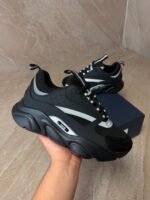Christian Dior B22 Black on Black - Afbeelding 2
