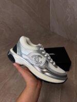 Chanel Sneakers Grey White - Afbeelding 2