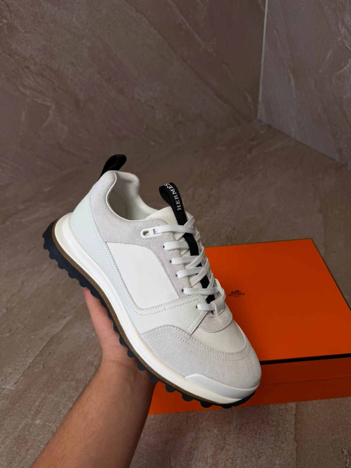 newhermes (4) Hermes New White Sneakers - Afbeelding 1